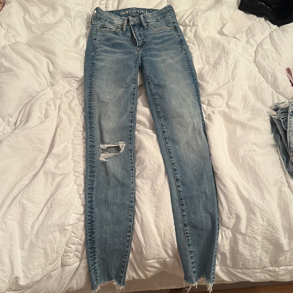 american eagle skinny blue jeans
